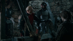 extant_GameOfThrones_2x04-GardenOfBones_4134