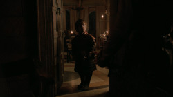 extant_GameOfThrones_2x04-GardenOfBones_4162