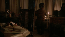 extant_GameOfThrones_2x04-GardenOfBones_4204