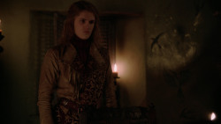 extant_GameOfThrones_2x04-GardenOfBones_4236