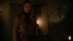 extant_GameOfThrones_2x04-GardenOfBones_4238