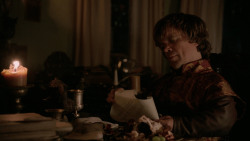 extant_GameOfThrones_2x04-GardenOfBones_4244