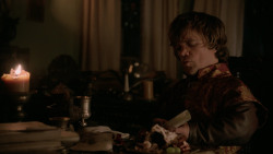 extant_GameOfThrones_2x04-GardenOfBones_4251