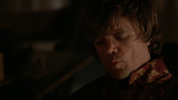 extant_GameOfThrones_2x04-GardenOfBones_4259