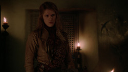 extant_GameOfThrones_2x04-GardenOfBones_4278