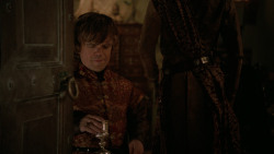 extant_GameOfThrones_2x04-GardenOfBones_4290