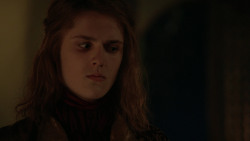 extant_GameOfThrones_2x04-GardenOfBones_4294
