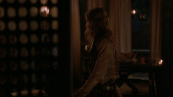 extant_GameOfThrones_2x04-GardenOfBones_4307