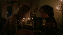 extant_GameOfThrones_2x04-GardenOfBones_4363
