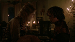 extant_GameOfThrones_2x04-GardenOfBones_4364