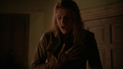 extant_GameOfThrones_2x04-GardenOfBones_4377