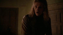 extant_GameOfThrones_2x04-GardenOfBones_4382