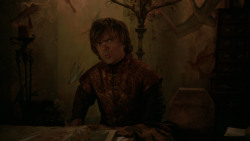 extant_GameOfThrones_2x04-GardenOfBones_4383