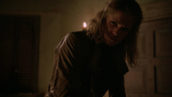 extant_GameOfThrones_2x04-GardenOfBones_4397