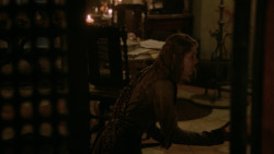 extant_GameOfThrones_2x04-GardenOfBones_4406