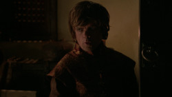 extant_GameOfThrones_2x04-GardenOfBones_4434