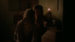 extant_GameOfThrones_2x04-GardenOfBones_4496