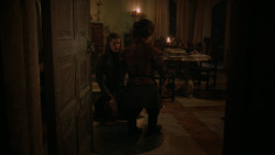 extant_GameOfThrones_2x04-GardenOfBones_4497