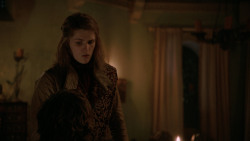 extant_GameOfThrones_2x04-GardenOfBones_4507