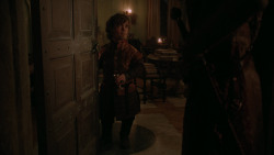 extant_GameOfThrones_2x04-GardenOfBones_4533