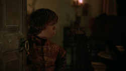 extant_GameOfThrones_2x04-GardenOfBones_4538