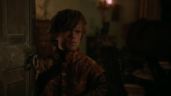 extant_GameOfThrones_2x04-GardenOfBones_4543