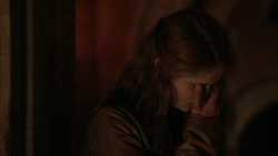 extant_GameOfThrones_2x04-GardenOfBones_4550