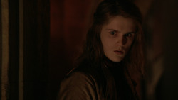 extant_GameOfThrones_2x04-GardenOfBones_4565