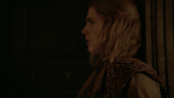 extant_GameOfThrones_2x04-GardenOfBones_4571