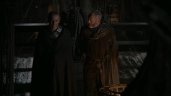 extant_GameOfThrones_2x04-GardenOfBones_4647