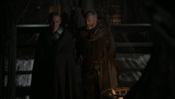 extant_GameOfThrones_2x04-GardenOfBones_4650