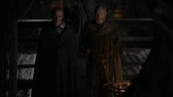 extant_GameOfThrones_2x04-GardenOfBones_4653