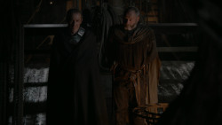 extant_GameOfThrones_2x04-GardenOfBones_4655