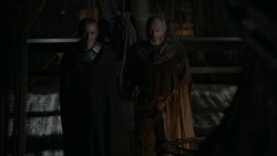 extant_GameOfThrones_2x04-GardenOfBones_4659