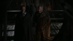 extant_GameOfThrones_2x04-GardenOfBones_4661