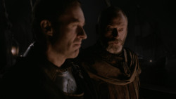 extant_GameOfThrones_2x04-GardenOfBones_4697