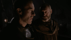 extant_GameOfThrones_2x04-GardenOfBones_4699