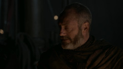 extant_GameOfThrones_2x04-GardenOfBones_4705