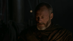 extant_GameOfThrones_2x04-GardenOfBones_4745