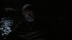 extant_GameOfThrones_2x04-GardenOfBones_4813