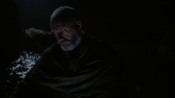 extant_GameOfThrones_2x04-GardenOfBones_4819