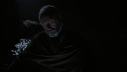 extant_GameOfThrones_2x04-GardenOfBones_4820