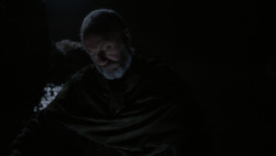 extant_GameOfThrones_2x04-GardenOfBones_4821