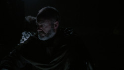 extant_GameOfThrones_2x04-GardenOfBones_4830
