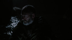 extant_GameOfThrones_2x04-GardenOfBones_4832