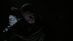 extant_GameOfThrones_2x04-GardenOfBones_4844