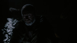 extant_GameOfThrones_2x04-GardenOfBones_4846