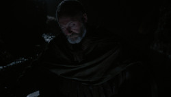 extant_GameOfThrones_2x04-GardenOfBones_4881