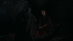 extant_GameOfThrones_2x04-GardenOfBones_4938
