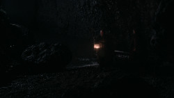 extant_GameOfThrones_2x04-GardenOfBones_4952